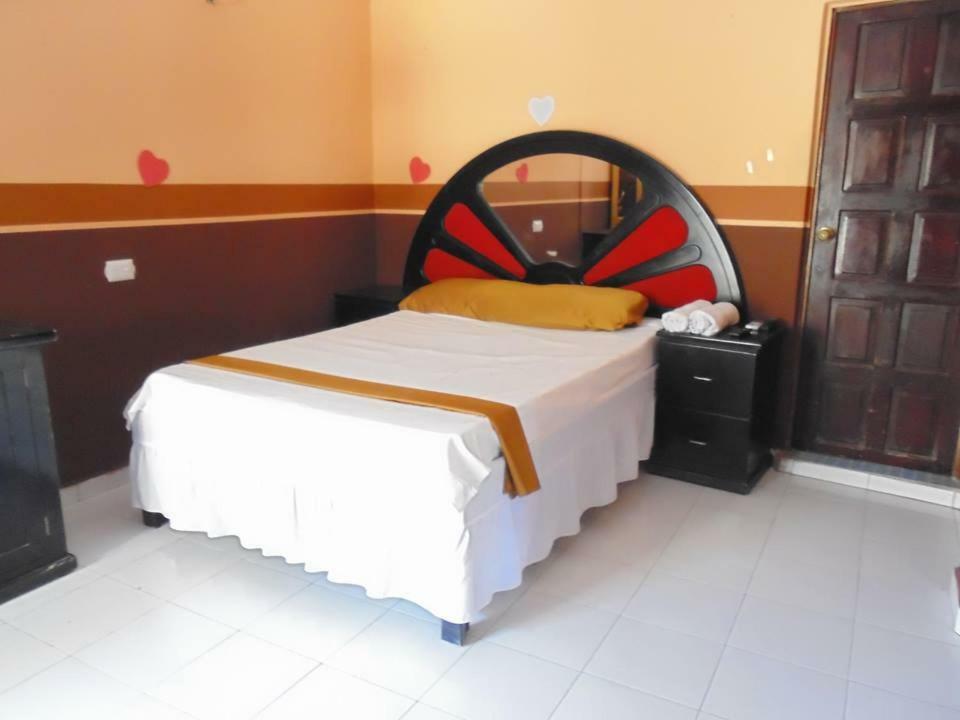 Hotel Leones Marinos San Miguel Extérieur photo