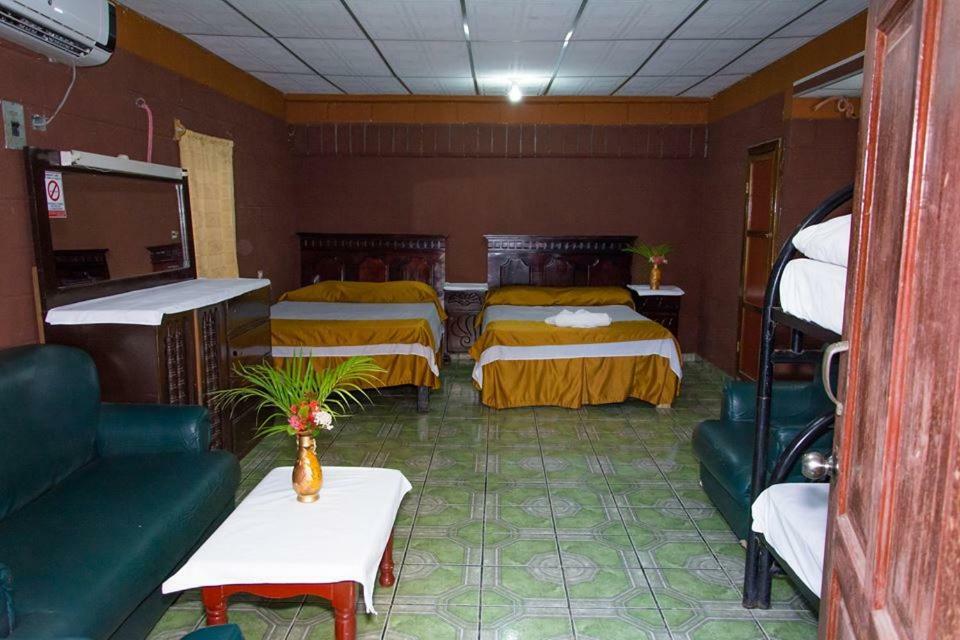 Hotel Leones Marinos San Miguel Extérieur photo